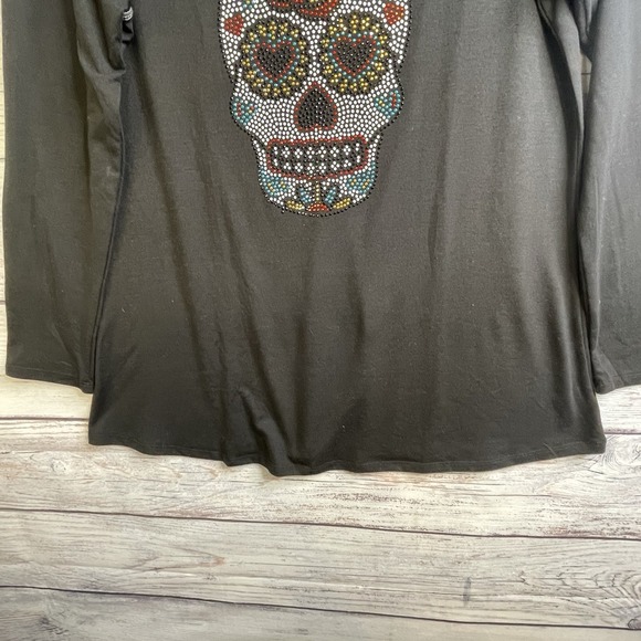 One World Top Size L  Black Goth Floral Rhinestone Studded Skull Whimsical - Picture 4 of 12